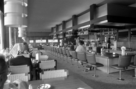 Opdracht Hotel Revue Centralgrill, Plein 1960 , Amstelveen interieur, Bestanddeelnr 923-8356