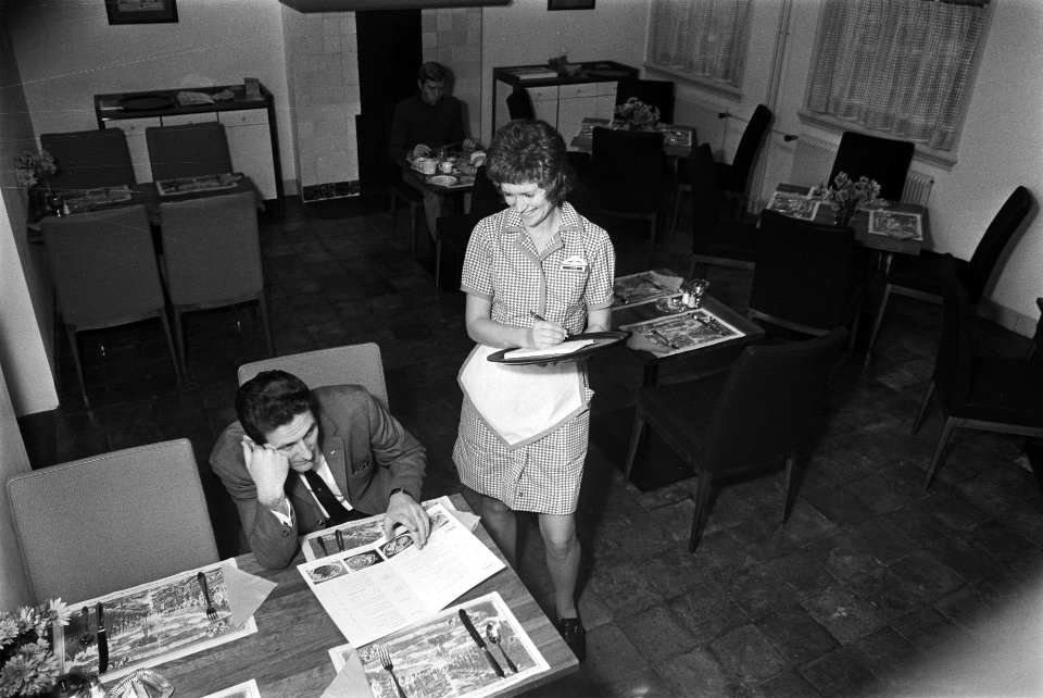 Opdracht Hotel Revue Howard Johnson Hotel , Amsterdam interieur, Bestanddeelnr 924-0084