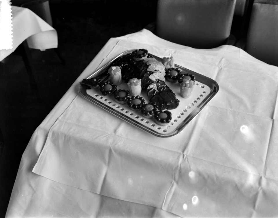 Opdracht Hotel Revue schotels in het Centraal Hotel, Bestanddeelnr 911-7816