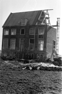 Opdracht Het Vrije Volk . Herbouw van Bijlmerlust bij Abcoude, Bestanddeelnr 923-3336