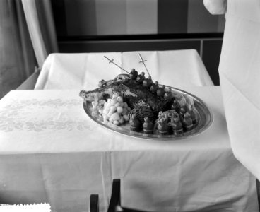 Opdracht Hotel Revue, Bestanddeelnr 912-1954