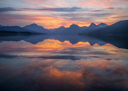 Water reflection dawn photo
