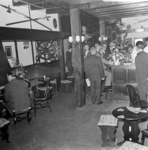 Opdracht Hotel Reveu , Engelse pub in Amsterdam, Bestanddeelnr 919-3762