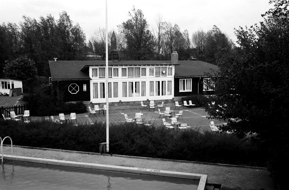 Opdracht Hotel Revue . lAuberge du Chalet Suisse Amstelveen, Bestanddeelnr 915-1414