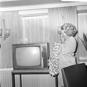 Opdracht afscheid heer J.D. Veen van GEB en ICA, Bestanddeelnr 921-8157