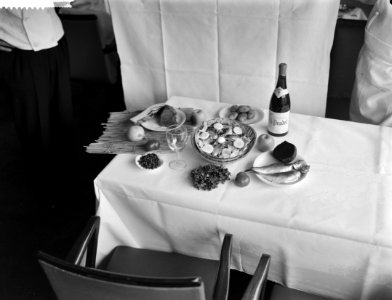 Opdracht Hotel Revue . Gerechten, Bestanddeelnr 912-5117
