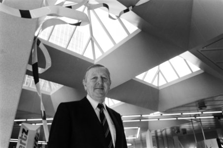 Opdracht Audet directeur Van der Wiel van World Trade Center, Bestanddeelnr 933-4630
