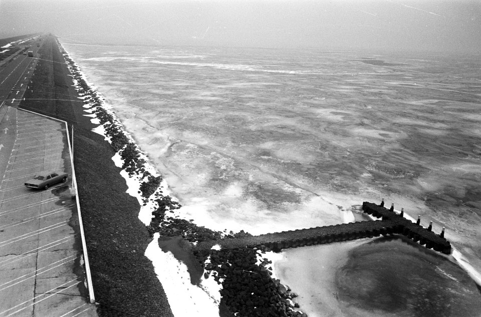 Opdracht Elsevier zoeken naar verdwenen dr. Graafland bij Afsluitdijk aanlegste, Bestanddeelnr 922-1335