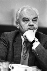 Opdracht Financieel Dagblad , NCW-voorzitter V. Eijkelenburg , koppen, Bestanddeelnr 932-8612