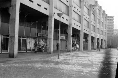 Opdracht Financieel Dagblad , het in aanbouw zijnde politiebureau in winkelcentr, Bestanddeelnr 933-2183