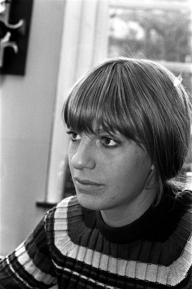Opdracht Eva, Mieke Sterk, Bestanddeelnr 924-9385