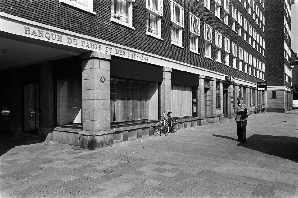 Opdracht Financieel Dagblad , exterieur Banque de Paris et des Pays-Bas, Bestanddeelnr 928-7233