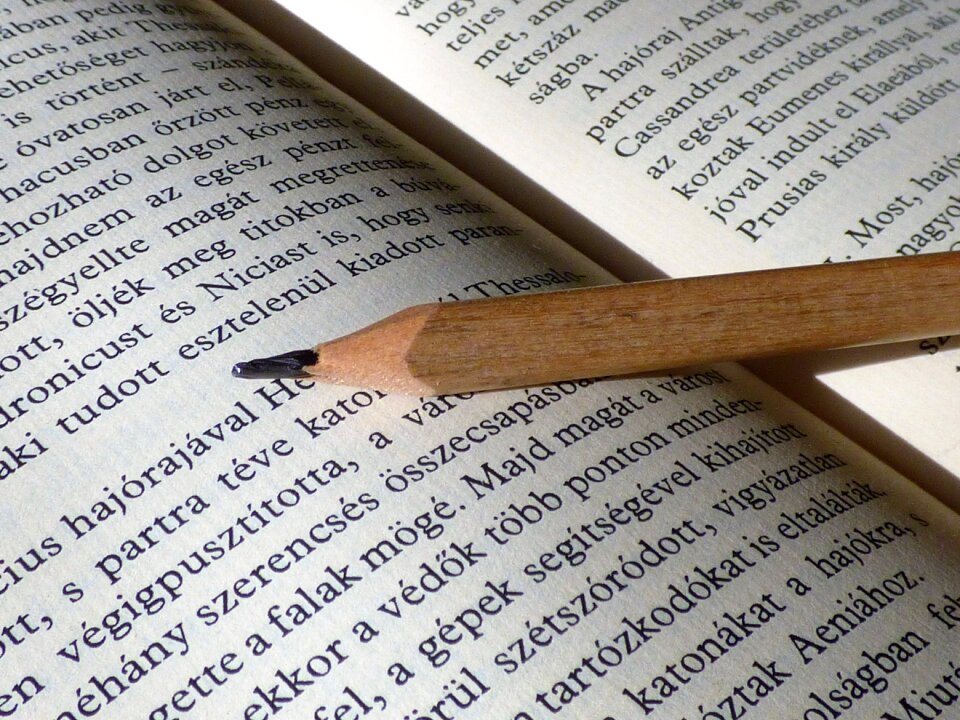 Reading letter literature
