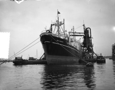 Opdracht Antara schip Bau Masipe aan de ketting, Bestanddeelnr 906-8487
