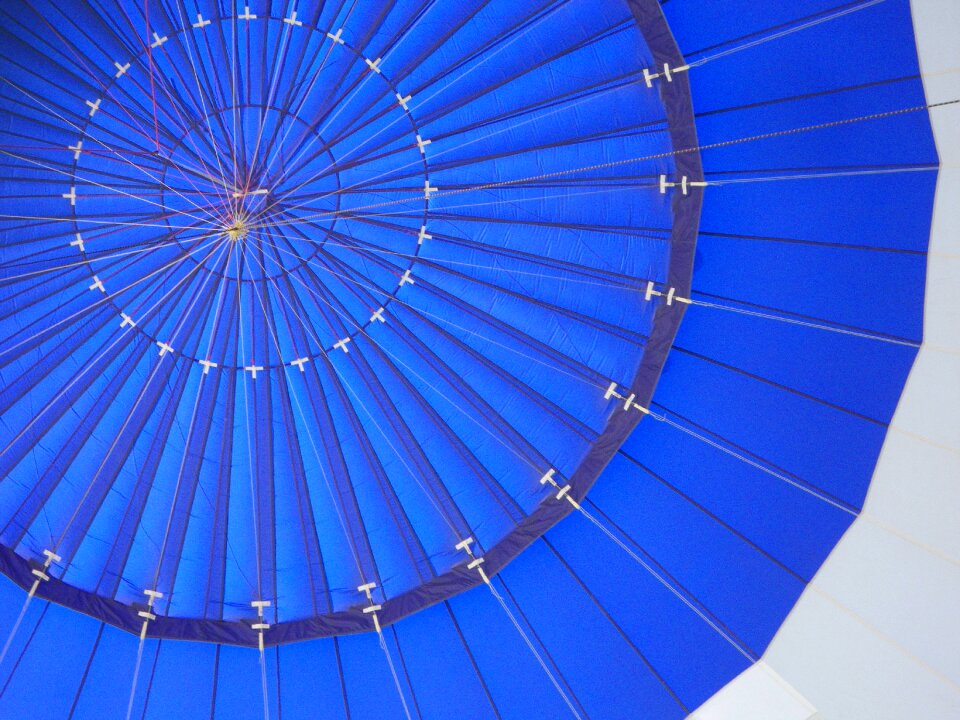 Hot-air ballooning blue chart