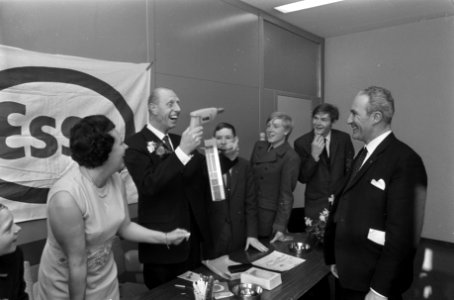 Opdracht Esso Nederland receptie in Esso Motor Hotel, Amsterdam, Bestanddeelnr 922-1665