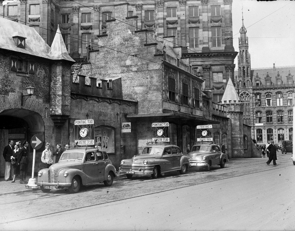 Opdracht Kinsbergen autos op Damstad, Bestanddeelnr 904-0397