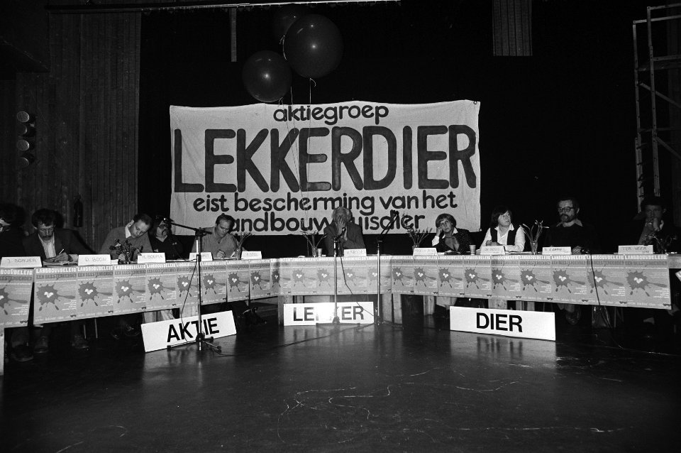 Opdracht Lekker dier , forumdiscussie door actiegroep Lekker dier, politici ondervraagd door publicisten over landbouwhuisdieren, Bestanddeelnr 931-4167