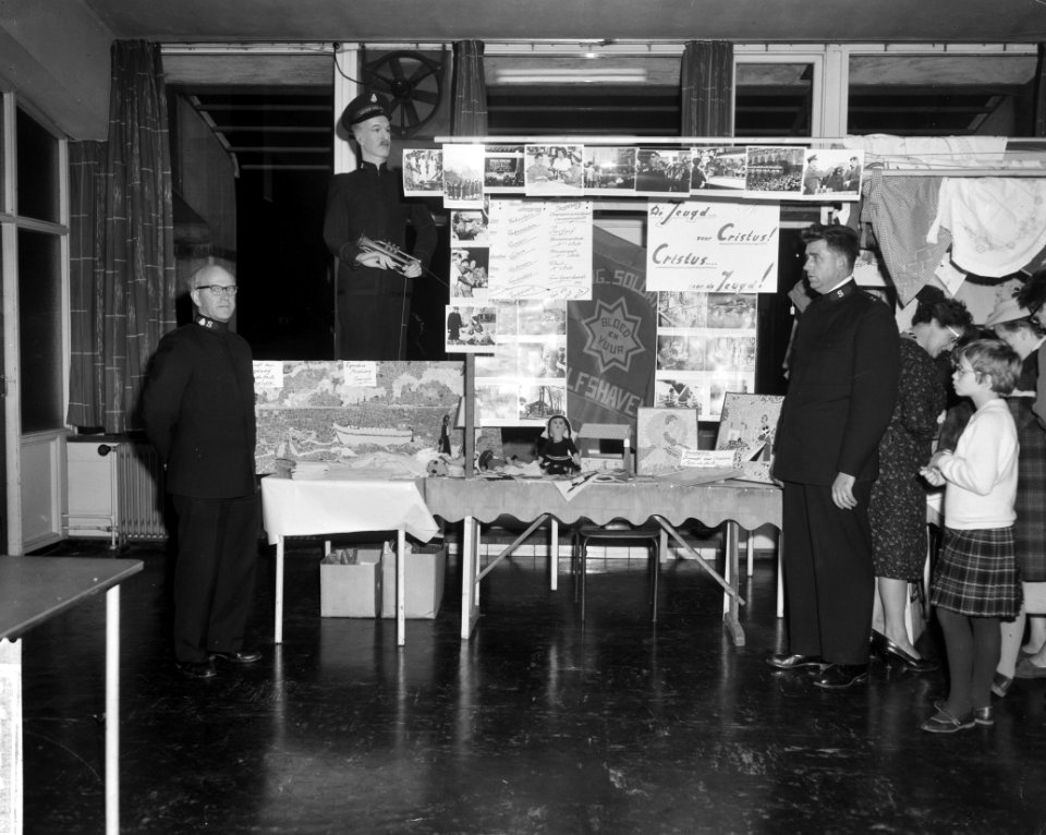 Opdracht Leger des Heilsstand in Rotterdam, Bestanddeelnr 913-2196