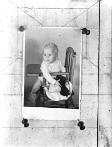 Opdracht Kunststudio Richard Prins Hendrikkade 144 baby, Bestanddeelnr 902-7656