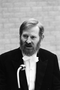 Opdracht Leeuwarder Courant promotie van T. Riemersma T. Riemersma met zijn doct, Bestanddeelnr 933-1734