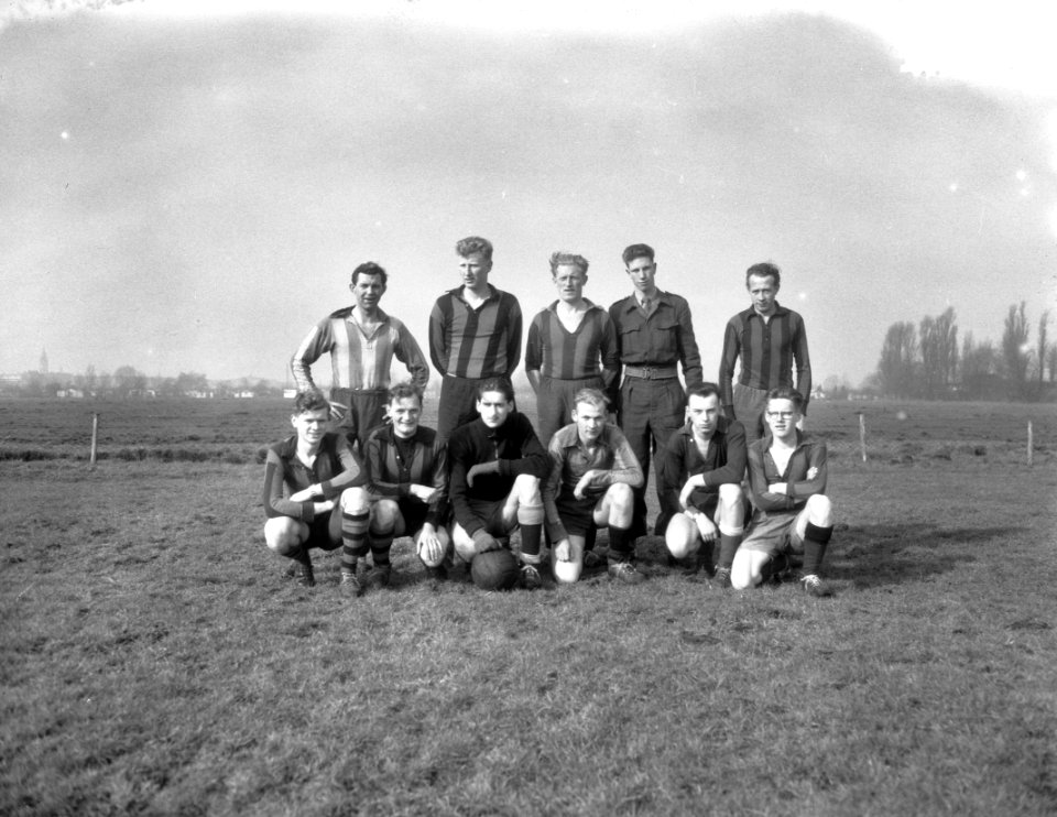 Opdracht heer Spook elftallen ADWX, tweede elftal, Bestanddeelnr 906-3503