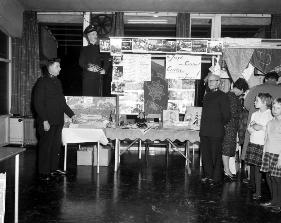 Opdracht Leger des Heilsstand in Rotterdam, Bestanddeelnr 913-2197