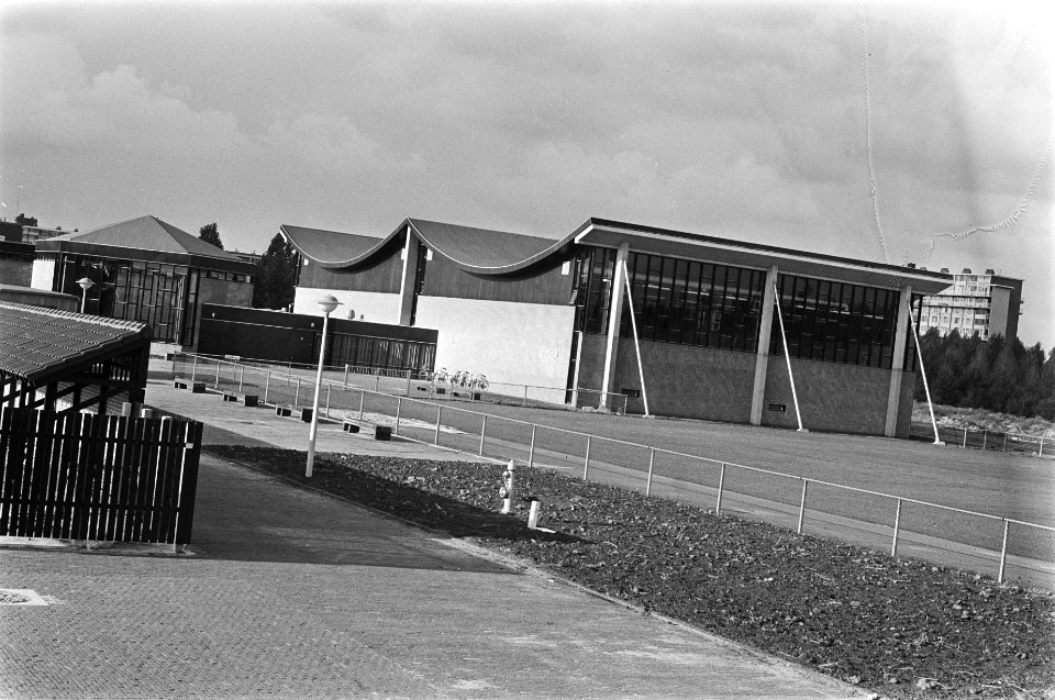Opdracht Gemeente Amsterdam , sporthal bij Osdorper Scholengemeenschap , interie, Bestanddeelnr 928-7657