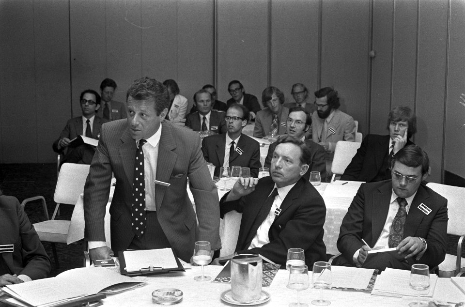 Opdracht in Hilton Hotel, Bestanddeelnr 926-5370