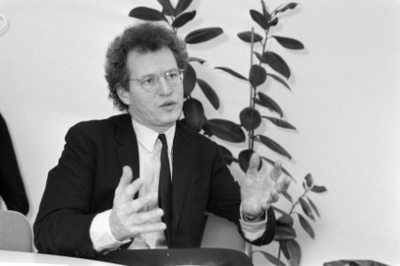 Opdracht Gelderlander Hans Westra Anne Frank Stichting, Bestanddeelnr 934-1904