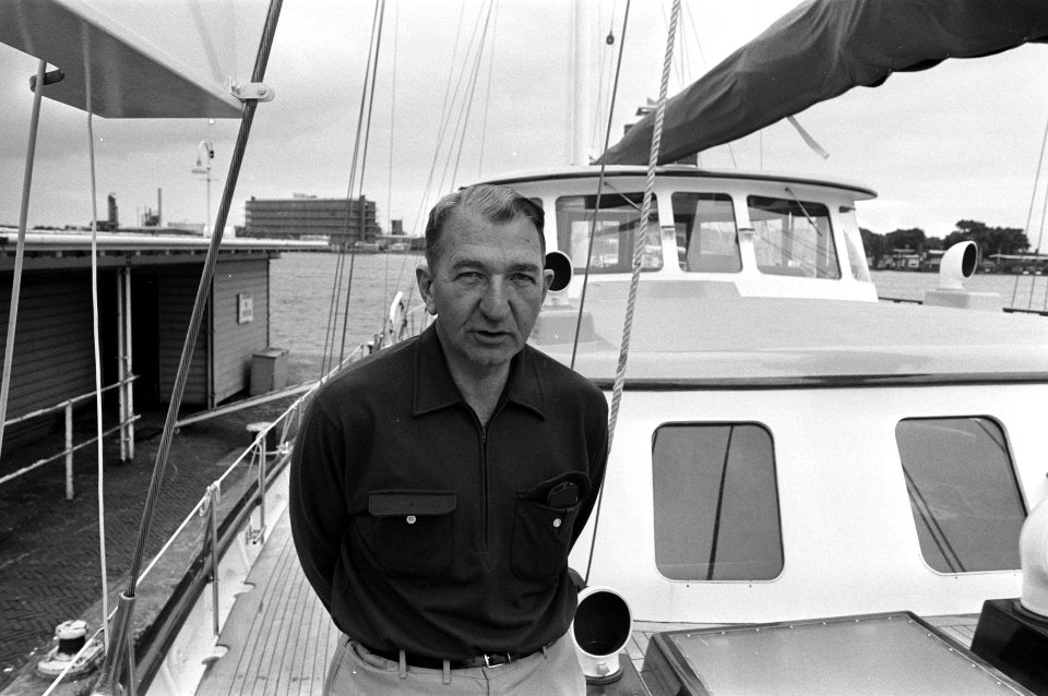Opdracht Elsevier kapitein van schip Astrol, Amsterdam heer Van der Star, Bestanddeelnr 923-6785