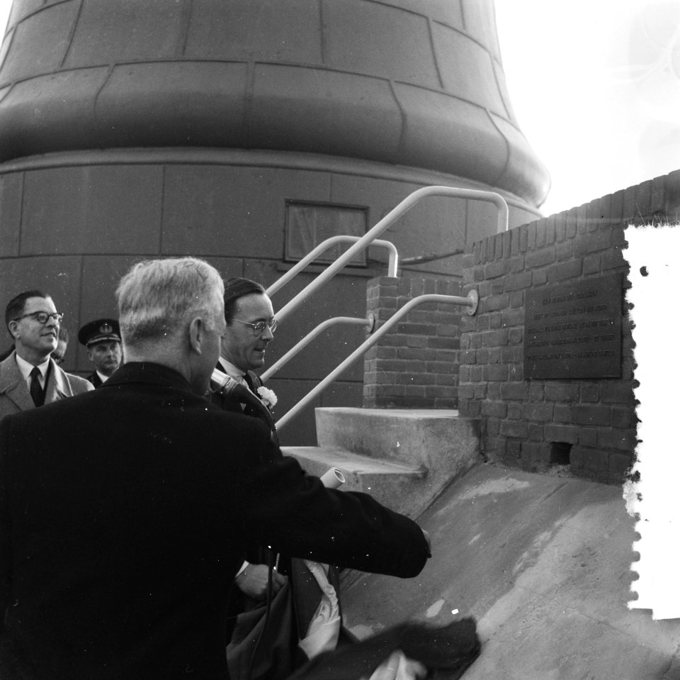 Opening radar-installatie te IJmuiden door prins Bernhard, Bestanddeelnr 904-8332