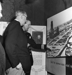 Opening Rotterdam-tentoonstelling ter herdenking van het bombardement in mei 194, Bestanddeelnr 935-2369