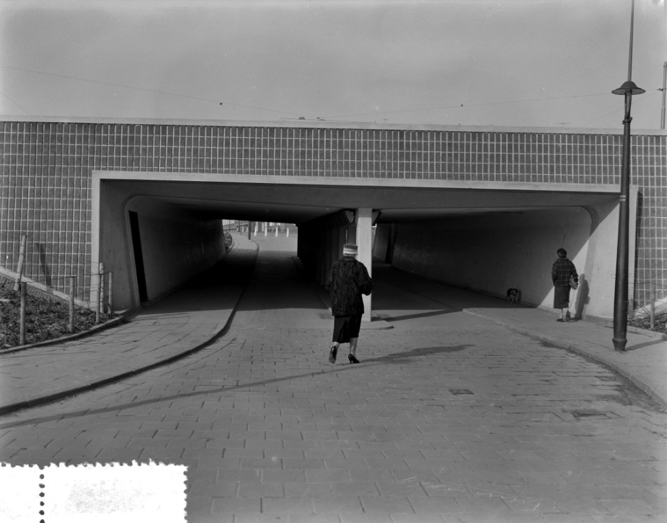 Opdracht Maasbode tunnelingang Rivierenlaan, Bestanddeelnr 908-3891