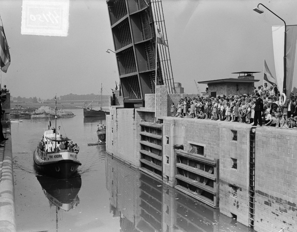 Opening Prins Bernhardsluis Deventer, Bestanddeelnr 904-7150