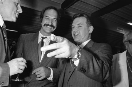 Opening Planetarium in Artis Ockels en Koebasov (r), Bestanddeelnr 934-2415