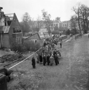 Opening spoorbrug over de IJssel te Deventer. Overzicht van de plechtigheid NS…, Bestanddeelnr 900-9994