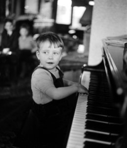 Opdracht Heer Smulders Voorburg. Kinderfotos, Bestanddeelnr 905-5572