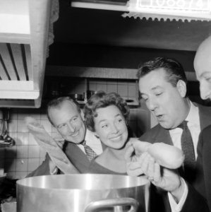Opening Spaans restaurant La Costa Brava te Amsterdam v.l.n.r. Evert Smit , dh, Bestanddeelnr 910-8874