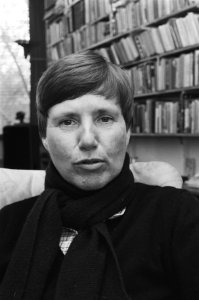 Opdracht Leeuwarder Courant Judy van Emmerik , kop, Bestanddeelnr 933-3072