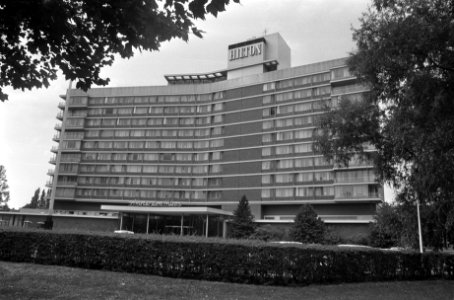Opdracht in Hilton Hotel, Bestanddeelnr 926-5376