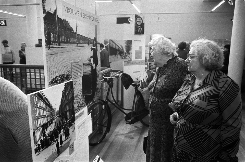 Opening van de tentoonstelling Vrouwen in Verzet in het Verzetsmuseum te Amst…, Bestanddeelnr 933-5350