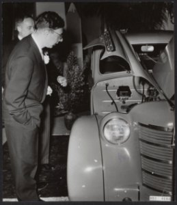 Opening van de RAI-autotentoonstelling door de minister van Economische Zaken, p, Bestanddeelnr 093-0183