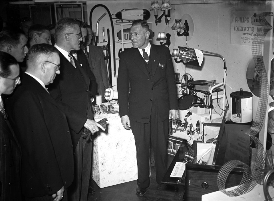 Opening tent Milenta burgemeester Assen Kellenberg, Bestanddeelnr 902-7646