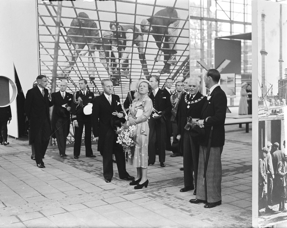 Opening tentoonstelling Ahoy te Rotterdam door koningin Juliana, Bestanddeelnr 904-0193