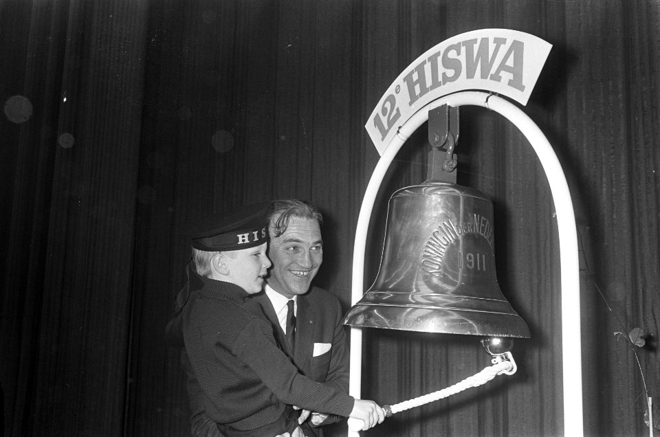 Opening van de HISWA 1967 door staatssecretaris drs. L.J.M. van Son, Bestanddeelnr 920-1525