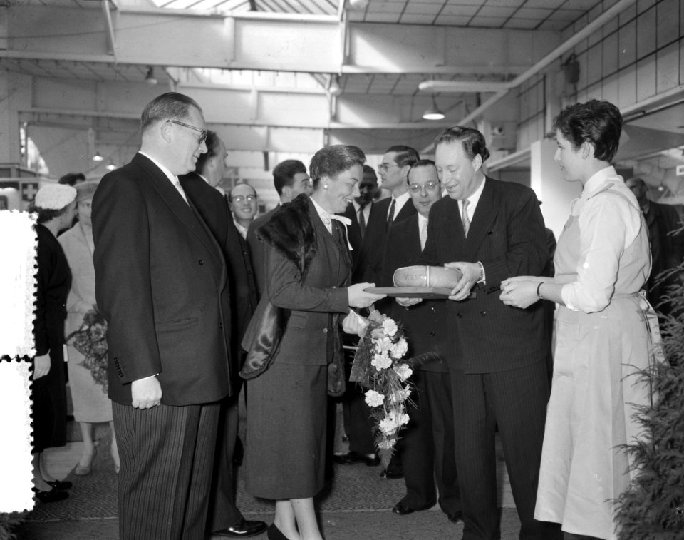 Opening van de huishoudbeurs in het RAI-gebouw, Bestanddeelnr 908-4226