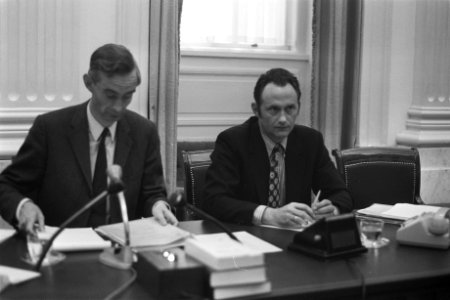 Openbare hearing over abortuswetgeving in gebouw Tweede Kamer , Den Haag , (l) m, Bestanddeelnr 924-9865