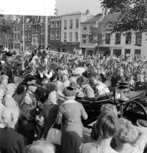 Opening Staten Generaal . Tocht door de stad, Bestanddeelnr 912-9508