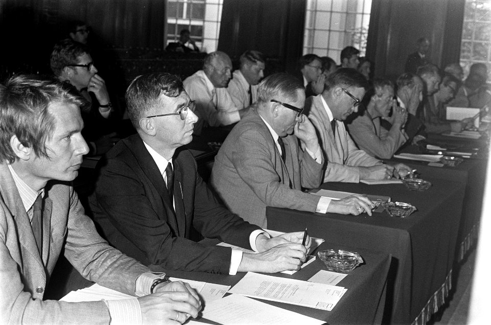 Openbare hoorzitting van Gemeenteraad Amsterdam inzake Gemeenschaps Bouwbedrijf , Bestanddeelnr 923-6129